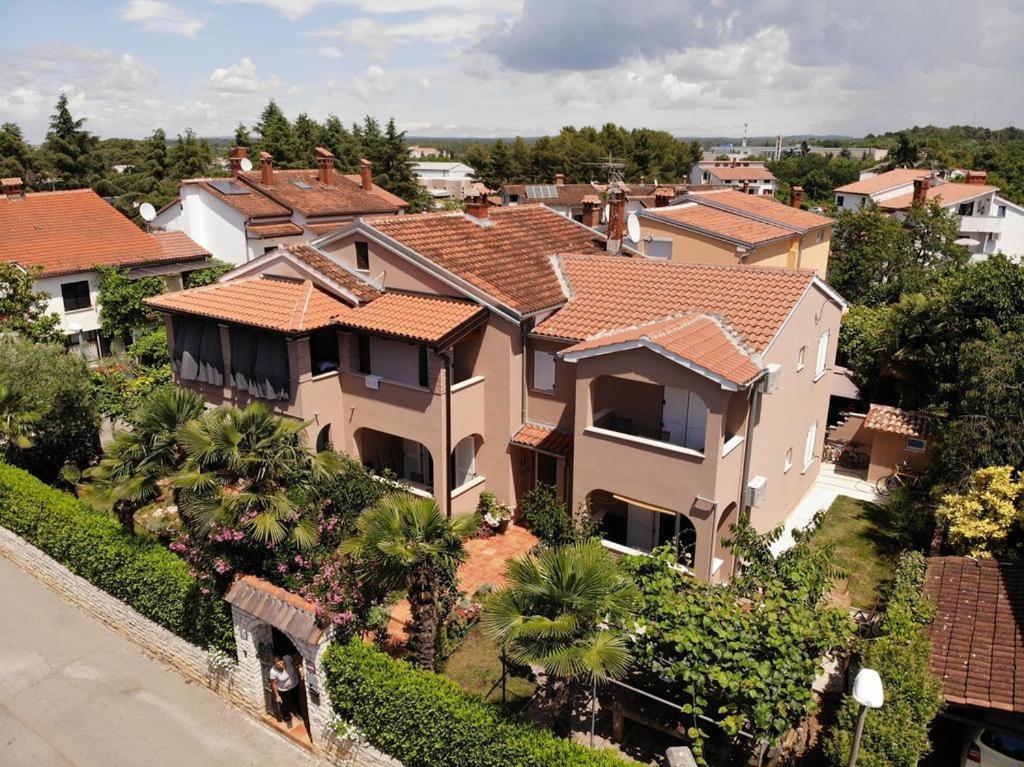 Apartments Sven-Marino بوريتش المظهر الخارجي الصورة